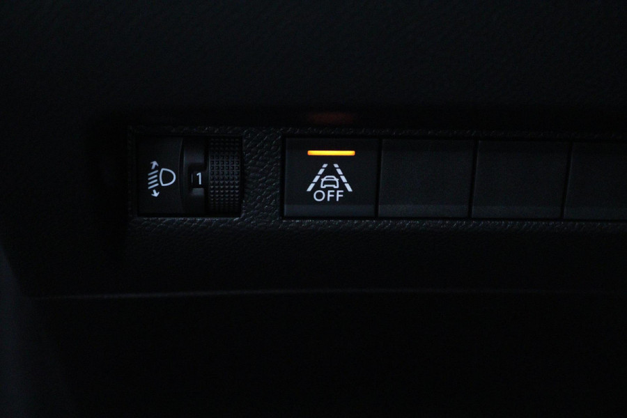 Peugeot 208 1.2 PureTech Allure (CRUISE CONTROL, NAVIGATIE, LANE-ASSIST, BLUETOOTH, NL-AUTO)