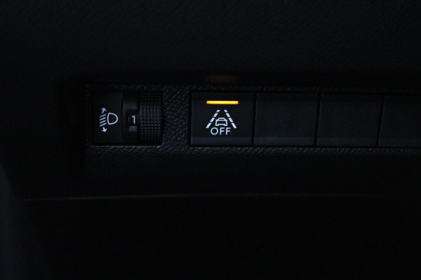 Peugeot 208 1.2 PureTech Allure (CRUISE CONTROL, NAVIGATIE, LANE-ASSIST, BLUETOOTH, NL-AUTO)