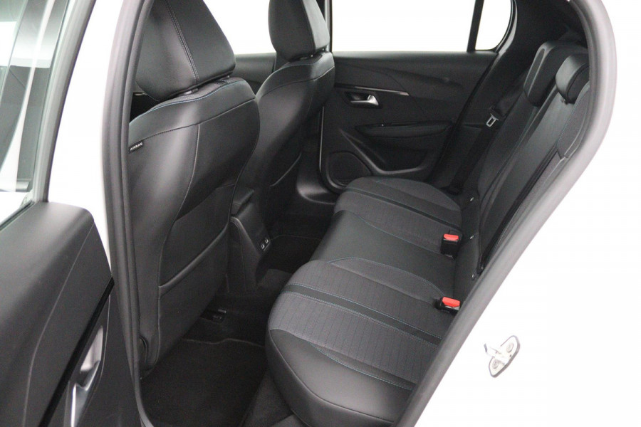 Peugeot 208 1.2 PureTech Allure (CRUISE CONTROL, NAVIGATIE, LANE-ASSIST, BLUETOOTH, NL-AUTO)