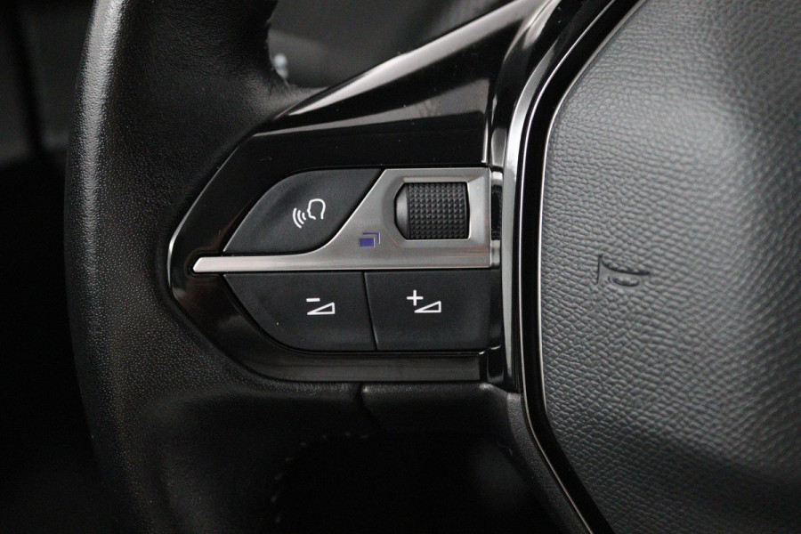 Peugeot 208 1.2 PureTech Allure (CRUISE CONTROL, NAVIGATIE, LANE-ASSIST, BLUETOOTH, NL-AUTO)
