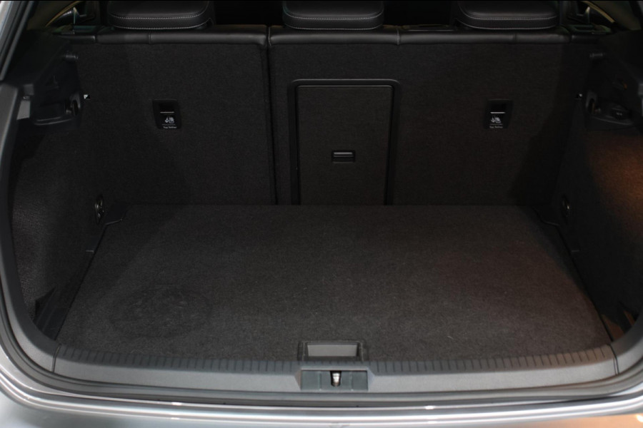 Volkswagen Golf 2.0 TSI 4Motion R *Pano*Individual kleur*Dynaudio*Leder*