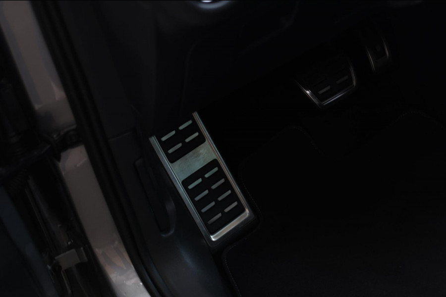 Volkswagen Golf 2.0 TSI 4Motion R *Pano*Individual kleur*Dynaudio*Leder*