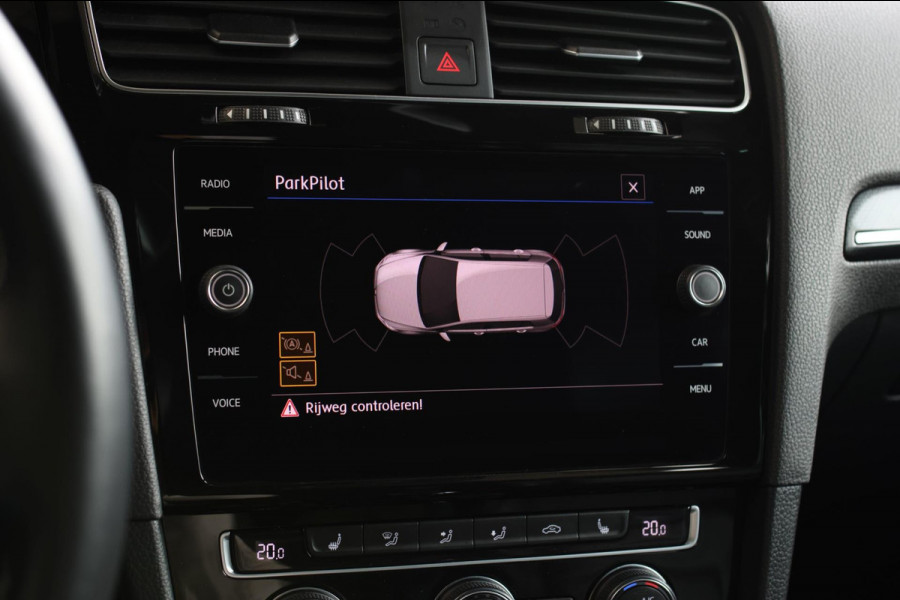 Volkswagen Golf 2.0 TSI 4Motion R *Pano*Individual kleur*Dynaudio*Leder*