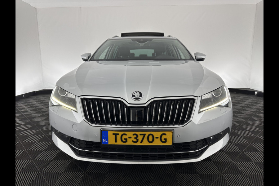 Škoda Superb Combi 1.6 TDI Clever Edition (INCL-BTW) Aut. *PANO | BI-XENON | MEMORY-PACK | NAVI-FULLMAP | HEATED-COMFORTSEATS | ECC | PRIVACY-GLASS | PARKPILOT | SHIFT-PADDLES | AMUNDSEN-AUDIO | CRUISE | TOWBAR | 17''ALU*