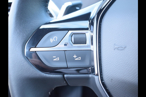 Peugeot 3008 1.6 HYbrid 180 Allure Pack Business NAVIGATIE | CARPLAY | ACHTERUITRIJCAMERA MET SENSOREN | STOELVERWARMING |