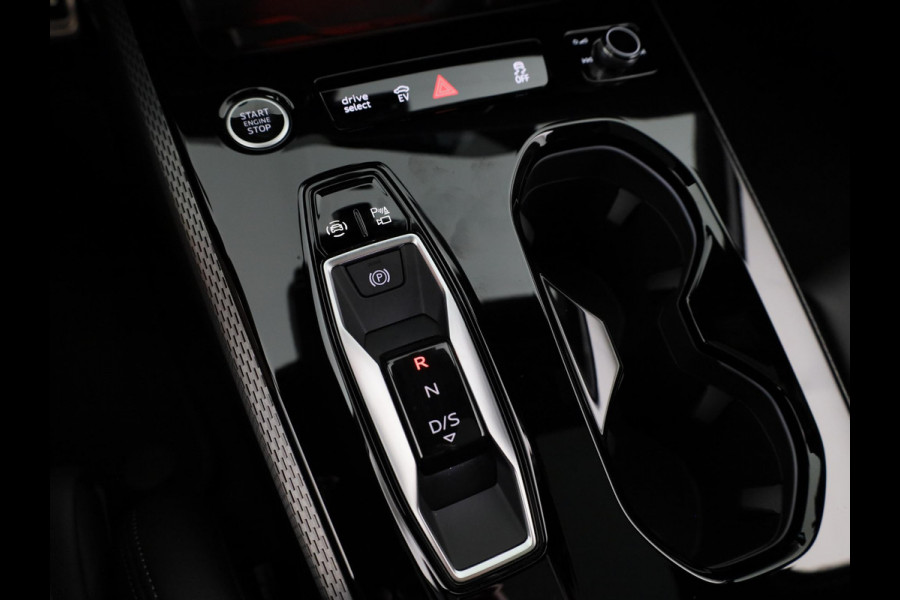 Audi A5 Avant 2.0 e-hybrid quattro S edition Competition 367pk | Komt eind juli binnen Panoramdak | Trekhaak | Matrix | Keyless | Adaptieve cruise controle