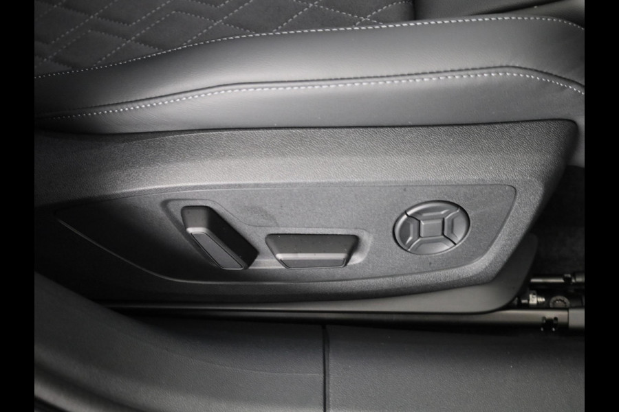 Audi A5 Avant 2.0 e-hybrid quattro S edition Competition 367pk | Komt eind juli binnen Panoramdak | Trekhaak | Matrix | Keyless | Adaptieve cruise controle