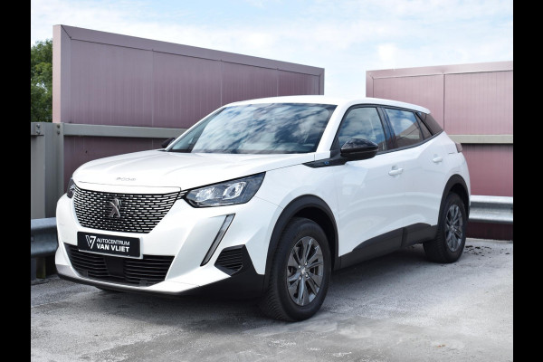 Peugeot e-2008 EV Active Pack 50 kWh | Navigatie | Parkeersensoren achter | Keyless start | Apple Carplay/Android Auto | All Season |