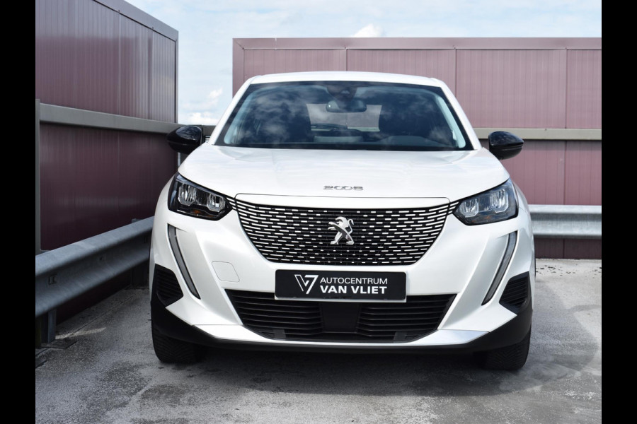 Peugeot e-2008 EV Active Pack 50 kWh | Navigatie | Parkeersensoren achter | Keyless start | Apple Carplay/Android Auto | All Season |