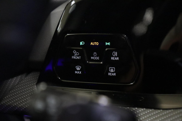 Volkswagen Golf 2.0 TSI R 4Motion Akra/Pano/Camera/Carplay/VOL