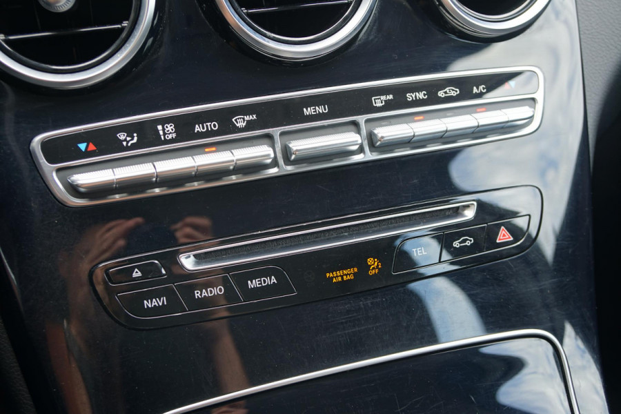 Mercedes-Benz C-Klasse Estate 220 CDI Sport Edition Premium Plus + TREKHAAK / NAVIGATIE / DODEHOEKDETECTIE / STOELVERWARMING
