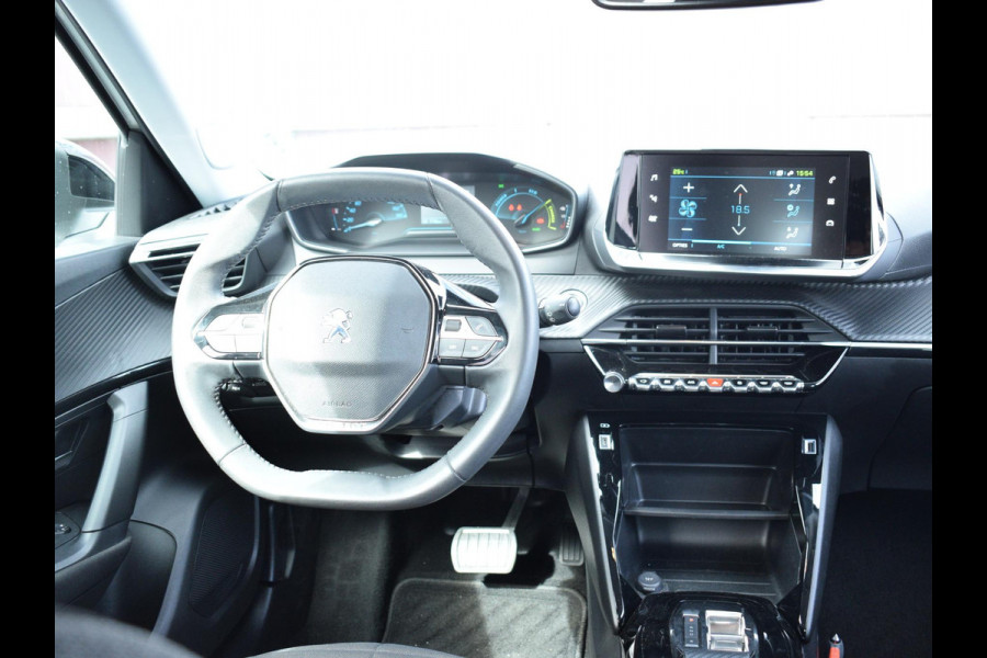 Peugeot e-2008 EV Active Pack 50 kWh | Navigatie | Parkeersensoren achter | Keyless start | Apple Carplay/Android Auto | All Season |