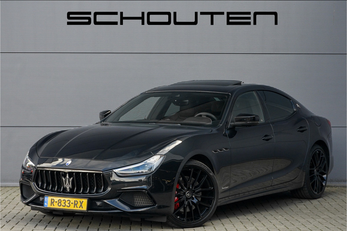 Maserati Ghibli 3.0 V6 Modena SQ4 430PK H/K Schuifdak Stoelventilatie 21" Maserati Ghibli 3.0 V6 Modena SQ4 430PK H/K Schuifdak Stoelventilatie 21"