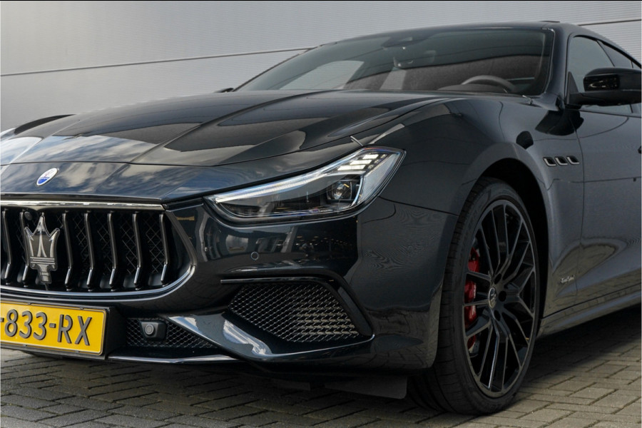 Maserati Ghibli 3.0 V6 Modena SQ4 430PK H/K Schuifdak Stoelventilatie 21"