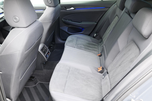 Volkswagen Golf 1.5 eTSI Style |Pano|IQ|Memory|Massage|Ambient|Carplay|