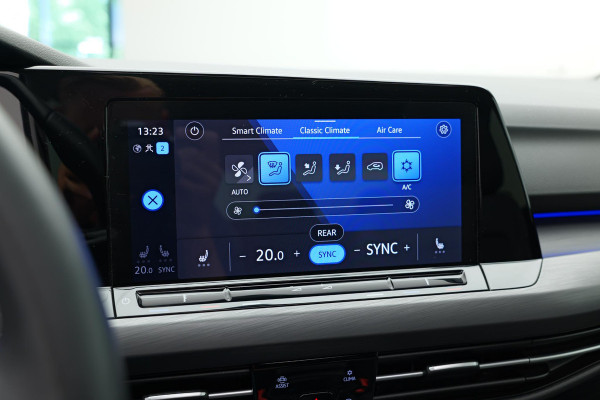 Volkswagen Golf 1.5 eTSI Style |Pano|IQ|Memory|Massage|Ambient|Carplay|