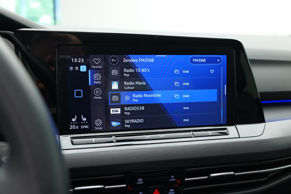 Volkswagen Golf 1.5 eTSI Style |Pano|IQ|Memory|Massage|Ambient|Carplay|