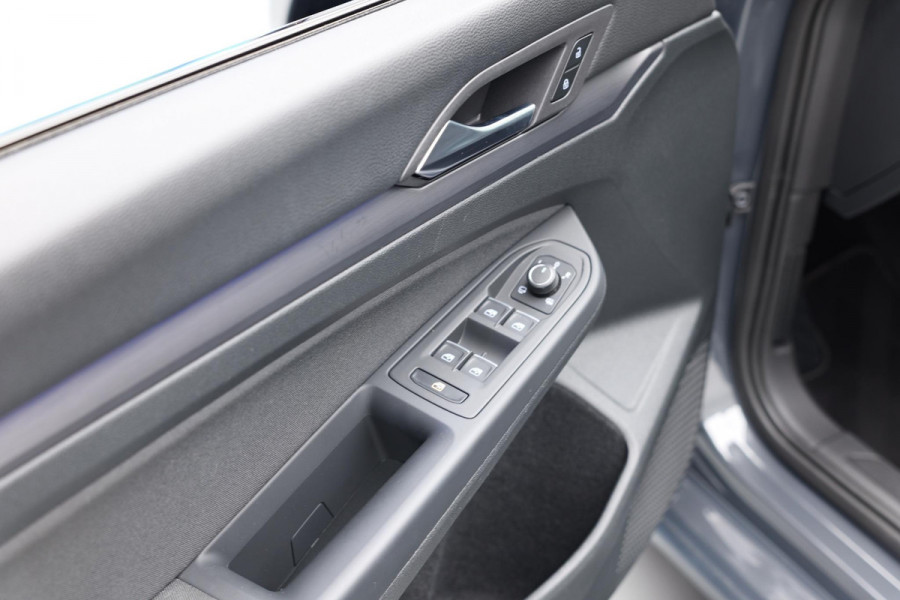Volkswagen Golf 1.5 eTSI Style |Pano|IQ|Memory|Massage|Ambient|Carplay|