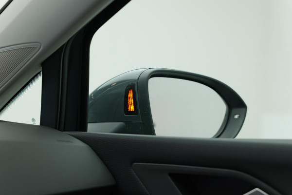 Volkswagen Golf 1.5 eTSI Style |Pano|IQ|Memory|Massage|Ambient|Carplay|