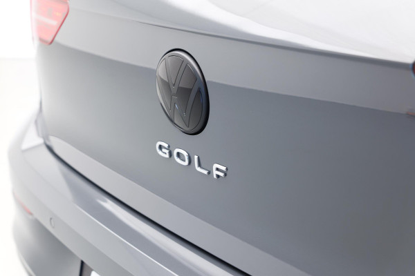Volkswagen Golf 1.5 eTSI Style |Pano|IQ|Memory|Massage|Ambient|Carplay|