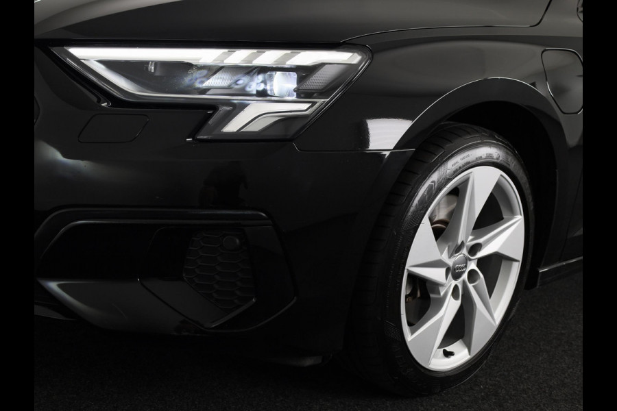 Audi A3 Sportback 40 TFSI e Business edition 204pk | Navigatie | Adaptive cruise control | Apple Carplay /Android Auto | Lichtmetalen velgen