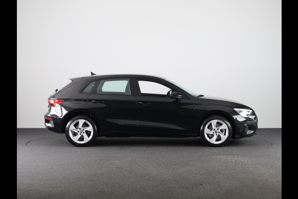 Audi A3 Sportback 40 TFSI e Business edition 204pk | Navigatie | Adaptive cruise control | Apple Carplay /Android Auto | Lichtmetalen velgen