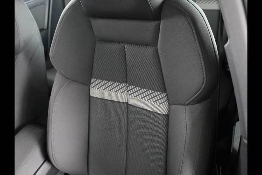 Audi A3 Sportback 40 TFSI e Business edition 204pk | Navigatie | Adaptive cruise control | Apple Carplay /Android Auto | Lichtmetalen velgen
