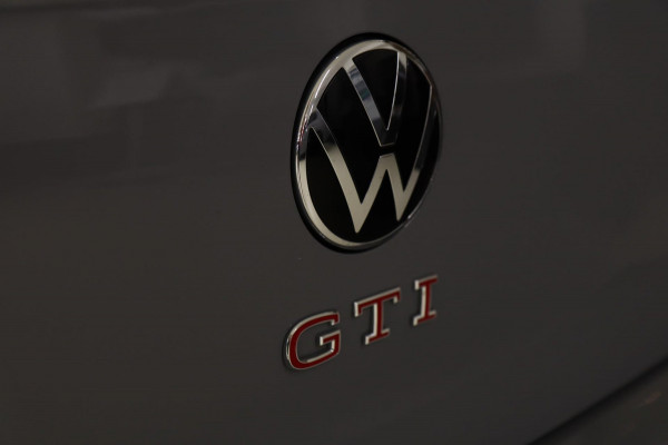 Volkswagen Golf 2.0 TSI GTI CLUBSPORT /PANO/NURBERG/CAM/HUD/IQ-LIGHT/MEMORY/STUURVERWARING/BOMVOLL