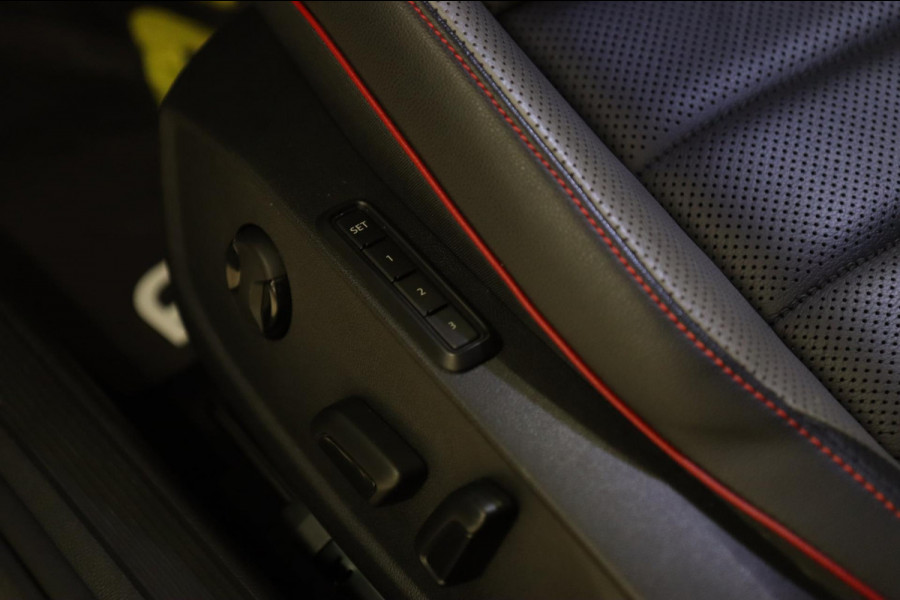 Volkswagen Golf 2.0 TSI GTI CLUBSPORT /PANO/NURBERG/CAM/HUD/IQ-LIGHT/MEMORY/STUURVERWARING/BOMVOLL