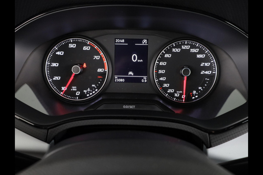 Seat Arona 1.0 TSI Style 95 pk | Verlengde garantie | Navigatie via App | Parkeersensoren achter | Autom. airco | Apple Carplay/Android Auto | LED koplampen |