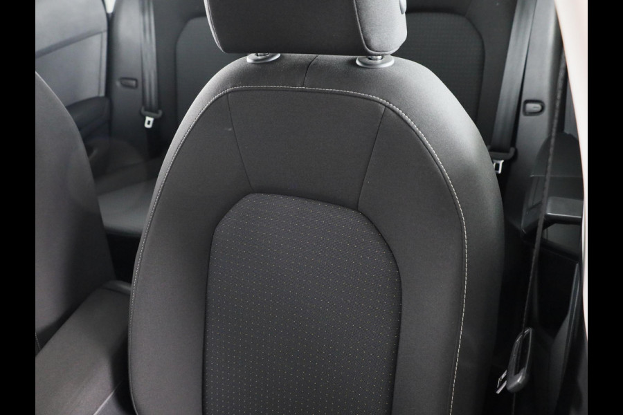 Seat Arona 1.0 TSI Style 95 pk | Verlengde garantie | Navigatie via App | Parkeersensoren achter | Autom. airco | Apple Carplay/Android Auto | LED koplampen |