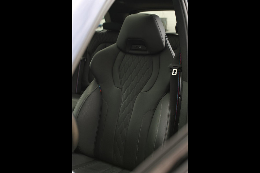 BMW X5 XDrive45e M-Sport *Skylounge*B&W*M-Stoelen*Massage*360 Camera*