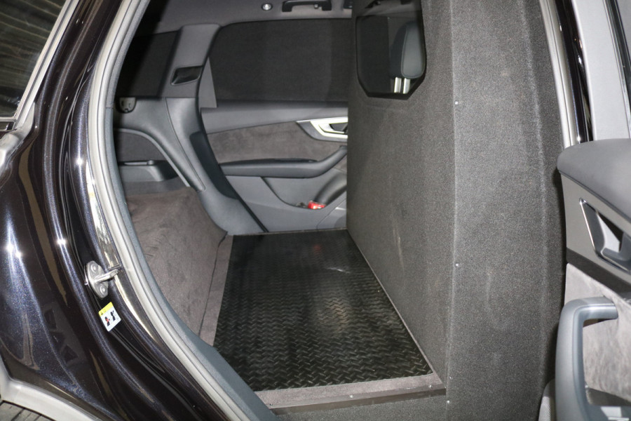 Audi SQ7 4.0 TDI V8 436pk Quattro Grijs Kenteken