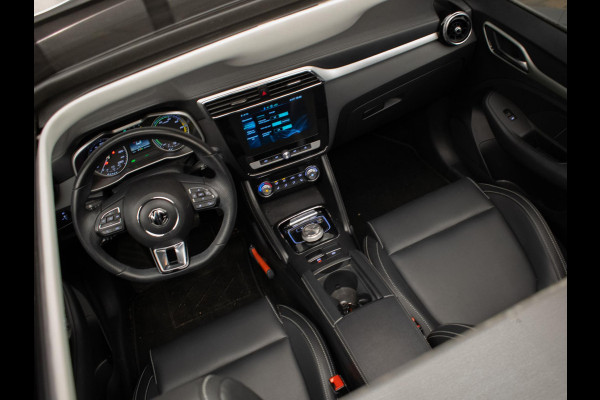 MG Mg Zs EV Luxury 45 kWh Sport (PANORAMADAK,APPLECARPLAY,STOELVERWARMING,CAMERA,LEDER,SPORTSTOELEN,LM VELGEN,NETTE STAAT)