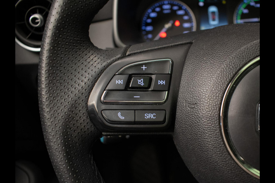 MG Mg Zs EV Luxury 45 kWh Sport (PANORAMADAK,APPLECARPLAY,STOELVERWARMING,CAMERA,LEDER,SPORTSTOELEN,LM VELGEN,NETTE STAAT)
