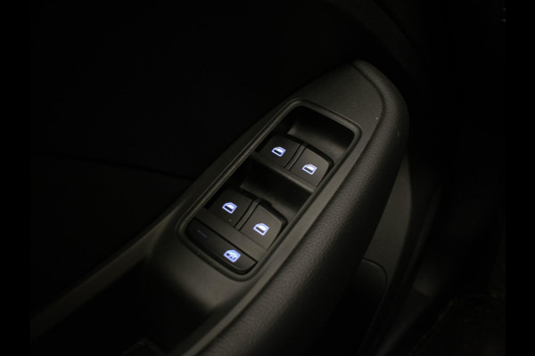 MG Mg Zs EV Luxury 45 kWh Sport (PANORAMADAK,APPLECARPLAY,STOELVERWARMING,CAMERA,LEDER,SPORTSTOELEN,LM VELGEN,NETTE STAAT)