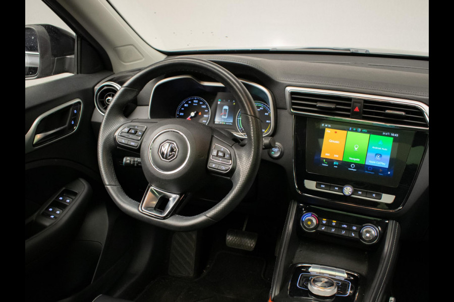 MG Mg Zs EV Luxury 45 kWh Sport (PANORAMADAK,APPLECARPLAY,STOELVERWARMING,CAMERA,LEDER,SPORTSTOELEN,LM VELGEN,NETTE STAAT)