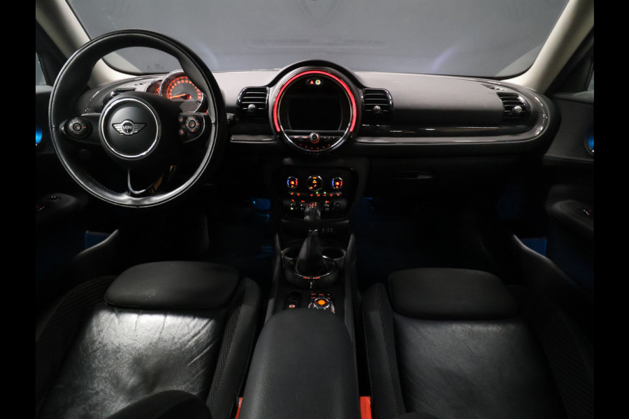 MINI Clubman 1.5 Cooper Chili Serious Business AUTOMAAT [NAVIGATIE, STOELVERWARMING, LED, VOL LEDER, PDC V+A, CRUISE CONTROL, BLUETOOTH TELEFOON, CLIMATE CONTROL, NIEUWSTAAT]