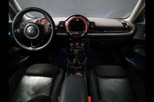 MINI Clubman 1.5 Cooper Chili Serious Business AUTOMAAT [NAVIGATIE, STOELVERWARMING, LED, VOL LEDER, PDC V+A, CRUISE CONTROL, BLUETOOTH TELEFOON, CLIMATE CONTROL, NIEUWSTAAT]