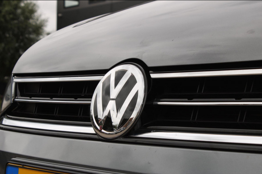 Volkswagen Golf Sportsvan 1.5 TSI ACT Highline Edition Panodak Trekhaak Camera