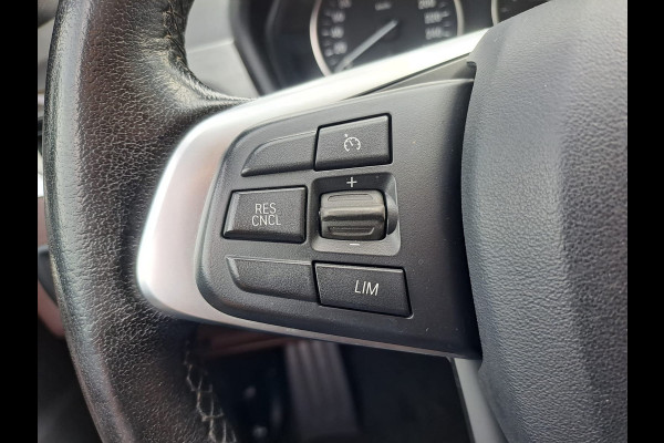 BMW X1 sDrive18i High Executive | Automaat | Leder | Pano | Trekhaak | Cruise | PDC | All-seasons |