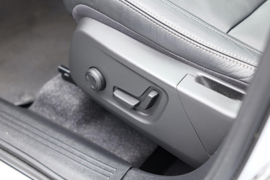 Volvo XC40 1.5 T5 Recharge Business Pro |Pano|Leder|360|Harmon&Kardon|Memory|