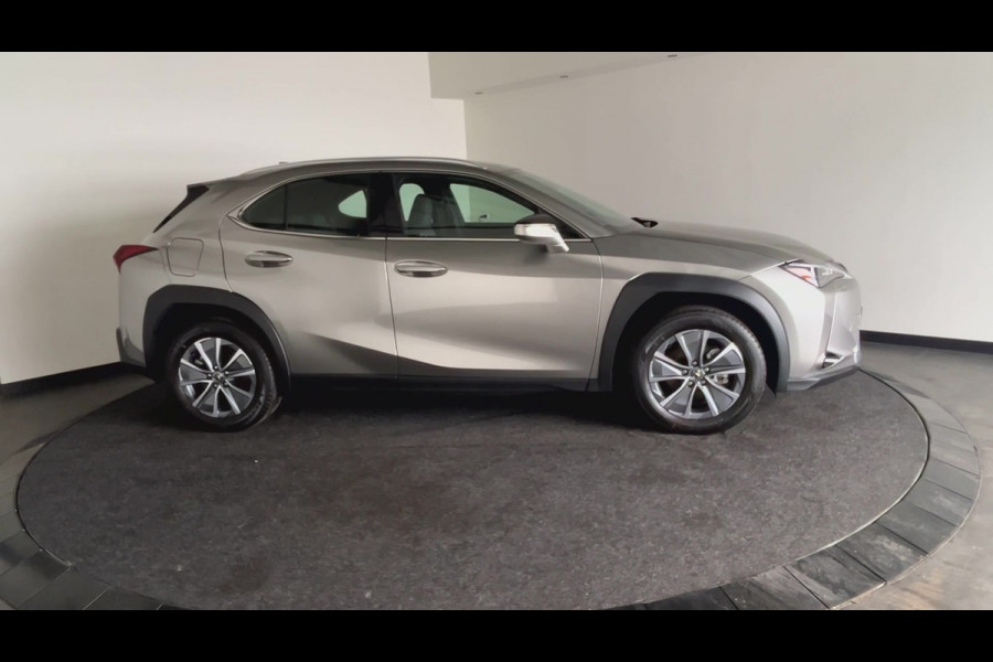 Lexus UX 300e Business Line 73 kWh | Nieuwprijs € 55.100,00, 45% korting | Adaptieve cruise control | Achteruitrijcamera | Premium kwaliteit voor een topprijs