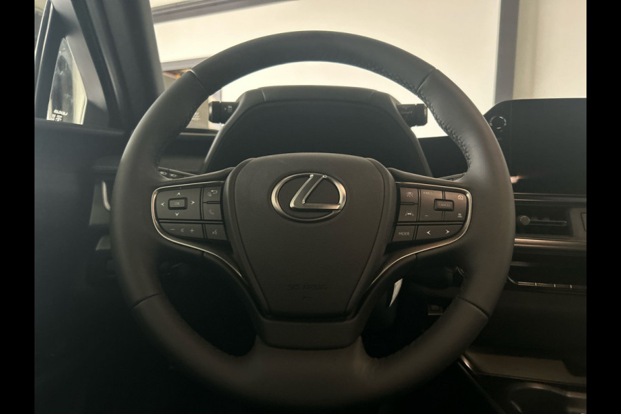 Lexus UX 300e Business Line 73 kWh | Nieuwprijs € 55.100,00, 45% korting | Adaptieve cruise control | Achteruitrijcamera | Premium kwaliteit voor een topprijs