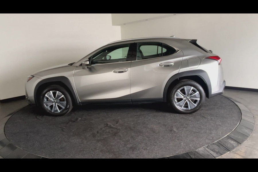 Lexus UX 300e Business Line 73 kWh | Nieuwprijs € 55.100,00, 45% korting | Adaptieve cruise control | Achteruitrijcamera | Premium kwaliteit voor een topprijs