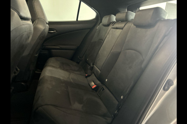 Lexus UX 300e Business Line 73 kWh | Nieuwprijs € 55.100,00, 45% korting | Adaptieve cruise control | Achteruitrijcamera | Premium kwaliteit voor een topprijs