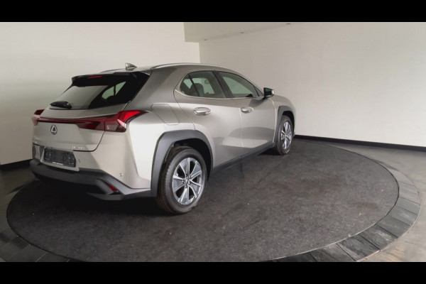 Lexus UX 300e Business Line 73 kWh | Nieuwprijs € 55.100,00, 45% korting | Adaptieve cruise control | Achteruitrijcamera | Premium kwaliteit voor een topprijs