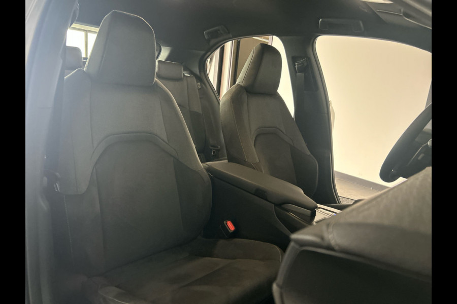 Lexus UX 300e Business Line 73 kWh | Nieuwprijs € 55.100,00, 45% korting | Adaptieve cruise control | Achteruitrijcamera | Premium kwaliteit voor een topprijs