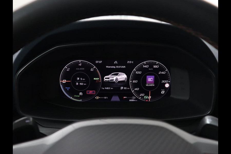 CUPRA Leon 1.4 e-Hybrid VZ | 245pk | Leder | Stoel & stuurverwarming | Adaptive cruise | Memory | Camera | Sfeerverlichting | Keyless | Full LED | PHEV