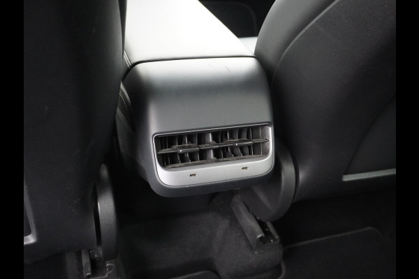 Tesla Model Y Long Range AWD 75kWh Warmtepomp Lmv 20" Autopilot FSD-Computer 3 Leder Panoramadak Elektr.Stuur+Stoel+Verwarmd Navi Ecc Premium  Camera's Elektr.AchterKlep Parkeer Assistent Sentry-Mode Privacyglas Bluetooth Dodehoek detector Connected services AMD-Ryzen Processor™ 1.600kg Trekvermogen Origineel Nederlandse Auto Garantie op Accu en Motor tot 24-03-2030 max. 192.000km